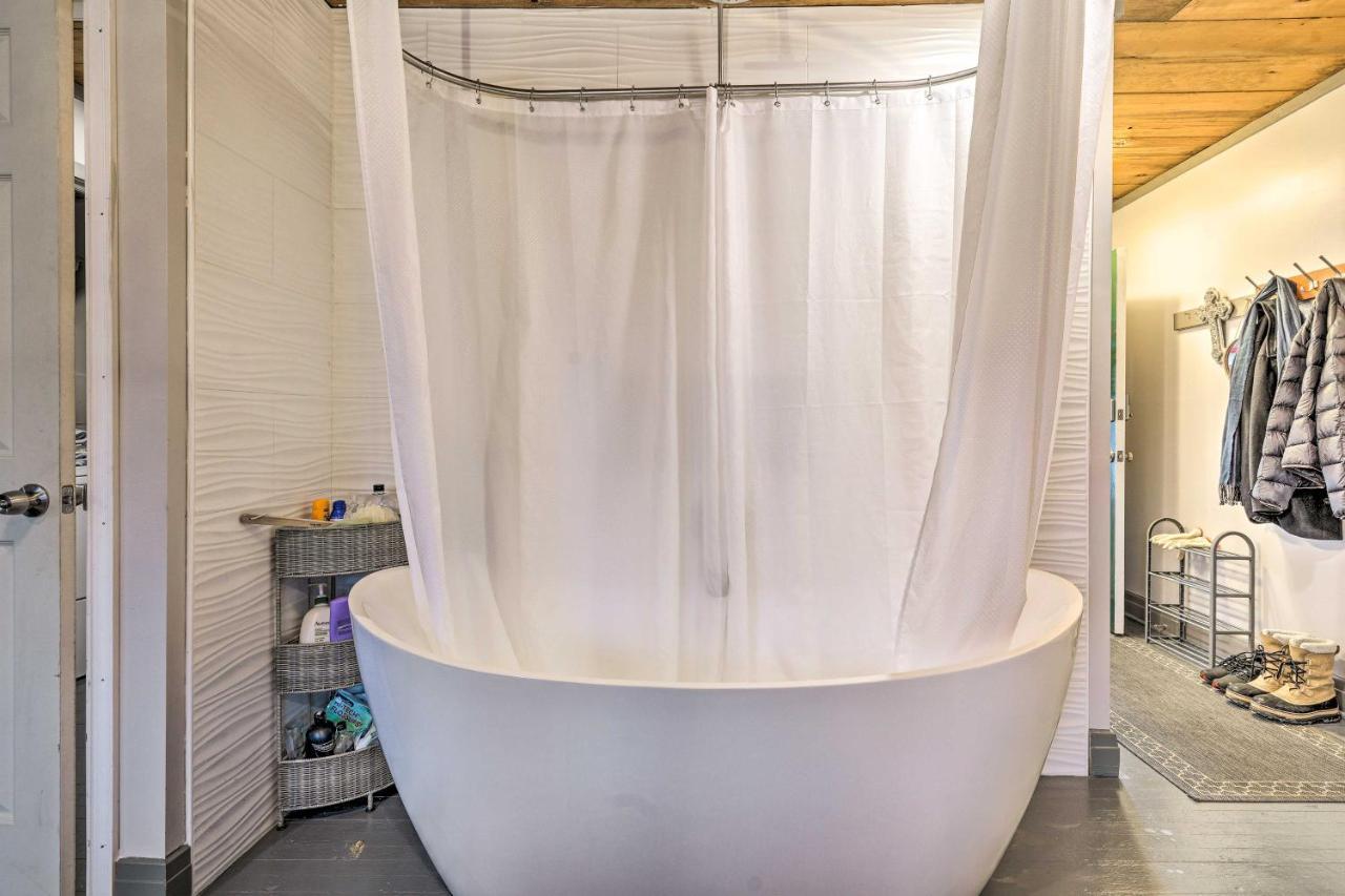 Trendy Chautauqua Lake Vacation Rental! Bemus Point Eksteriør billede